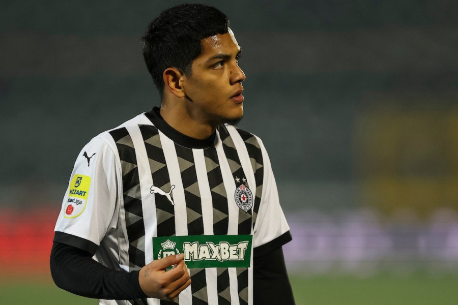 NEVEROVATNO: Najskuplji promašaj Partizana podigao pehar!