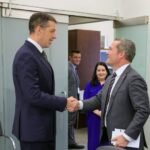 "NOVA ADMINISTRACIJA SAD IMA SLUHA I SIMPATIJA ZA SRBIJU" Ministar Đurić razgovarao sa Majklom Volcom