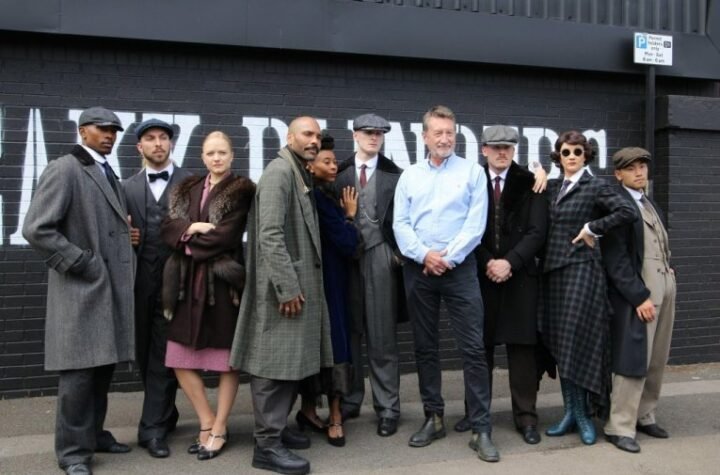 "PEAKY BLINDERS" SE VRAĆAJU NA VELIKA VRATA! Evo da li je Kilijan Marfi u novoj sezoni!