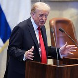 POGLEDAJTE PRVI SUSRET JOKIĆA I BOGDANOVIĆA NAKON VELIKOG PEHA KAPITENA: Amerikanci su se oduševili kada su ih videli zajedno (FOTO)