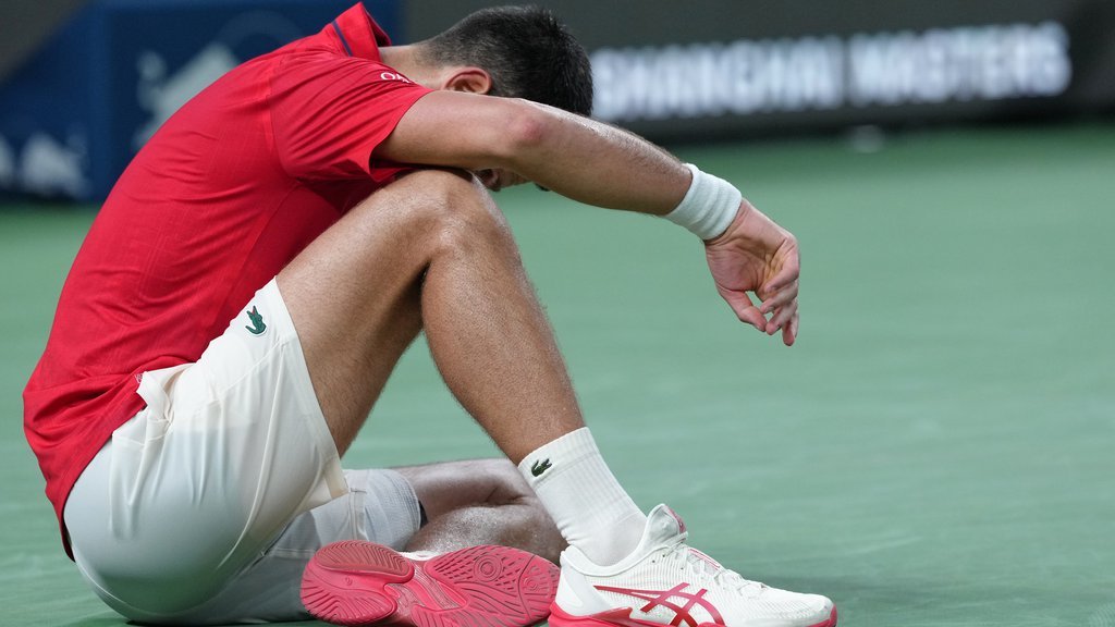 ŠTA SE OVO DESILO?! NOVAK IZGUBIO OD 204. IGRAČA SVETA! Senzacija u Šangaju: Đoković bez finala