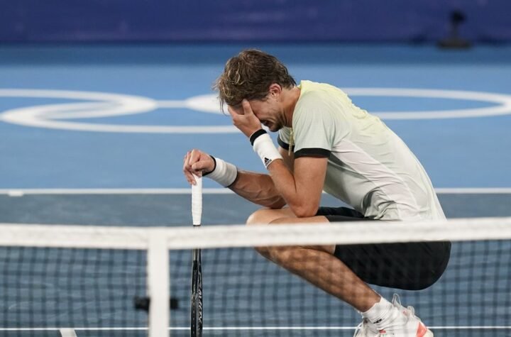 Šokovi u Šangaju: Šta se ovo dešava, ispao i treći na svetu