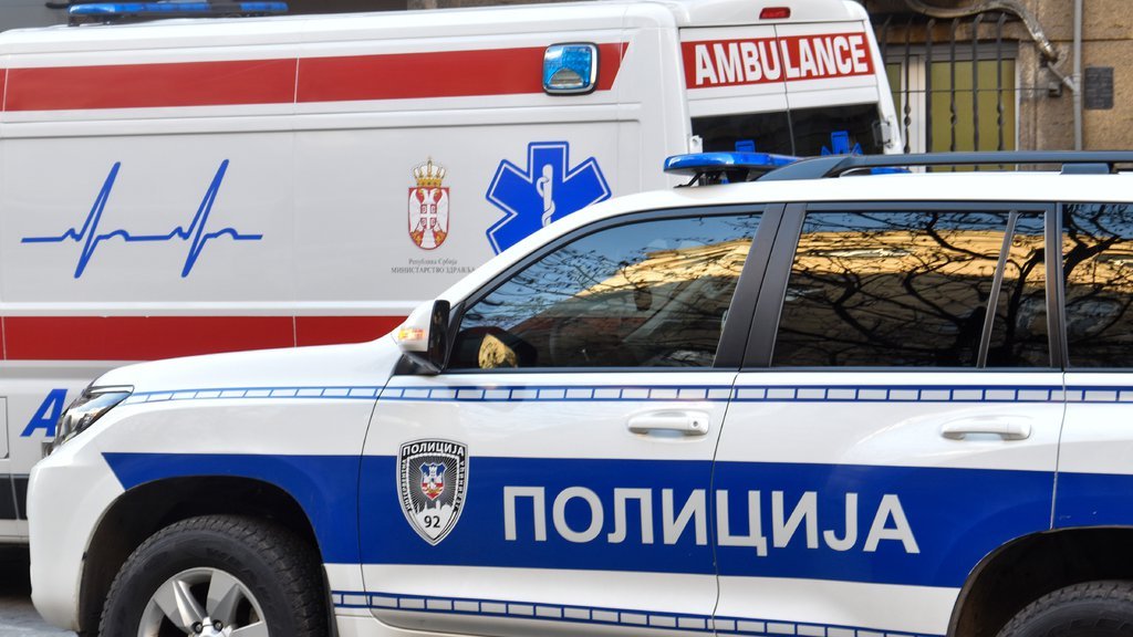 TURBULENTNA NOĆ U BEOGRADU: U nesreći na Vidikovcu povređeno dete (6), lekari padali s nogu zbog velikog broja pijanih maloletnika, odvozili ih na tre