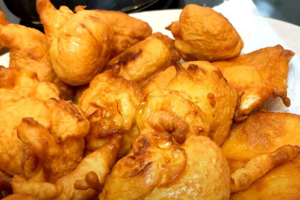 ZA OVE UŠTIPKE JE DOVOLJNO SAMO DA ZAMESITE I ISPRŽITE! Za pola sata su na stolu, a trik je u ovome