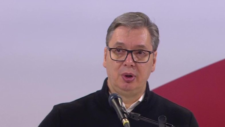 'IMAJU NEKU POSEBNU PATOLOŠKU MRŽNJU PREMA ŽENAMA!' Vučić o nasilju blokadera ispred Skupštine: Žene su naše blago, žene su sačuvale Srbiju