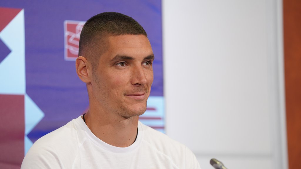 'MOŽEMO DA URADIMO NEŠTO VELIKO' Nikola Milenković veruje u podvig Orlova na Vembliju