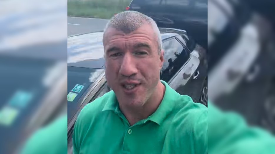 BAČULOV OSTAJE U BOLNICI: Požalio se na jednu stvar