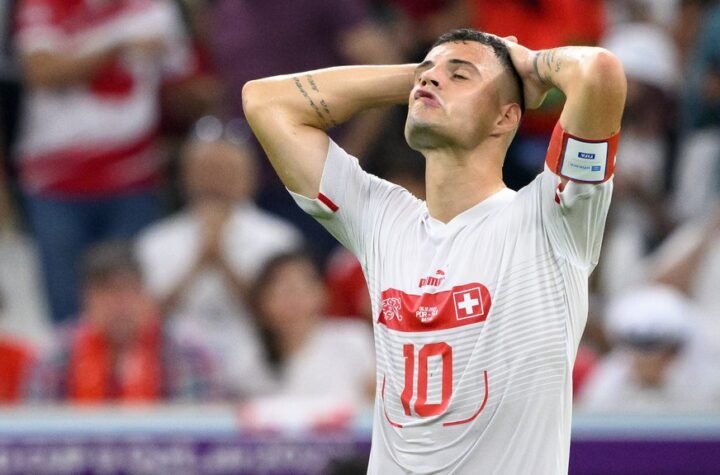 DŽAKA U ŽESTOKOM SUKOBU SA VOĐOM NAVIJAČA LAŽNE DRŽAVE KOSOVO! Isplivao snimak epskog skandala: Pljuštale uvrede, malo je falilo da dođe do TUČE (VIDE