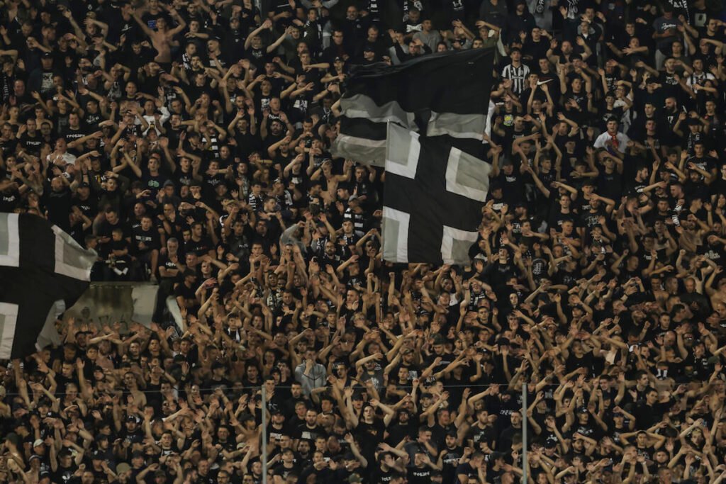 Grobari se oglasili povodom Dana žalosti u Srbiji (Foto)