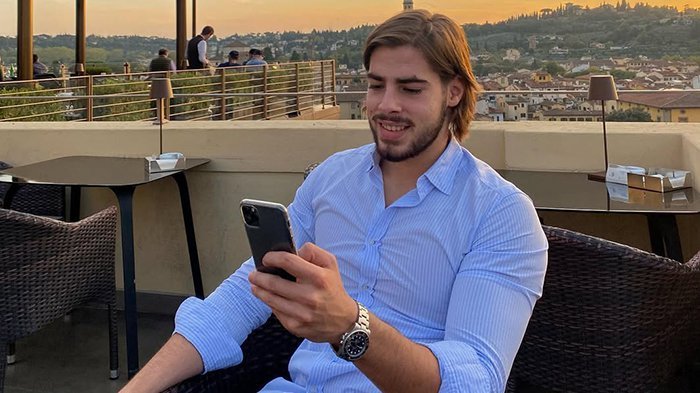 ISPLATE SE BLOKADE FAKULTETA: Braća Luka i Lazar Stojaković voze mercedes sa tablicama LL! 
Rolexi, Nemačka stipendija, a sad i Nemačka mečka! (FOTO)