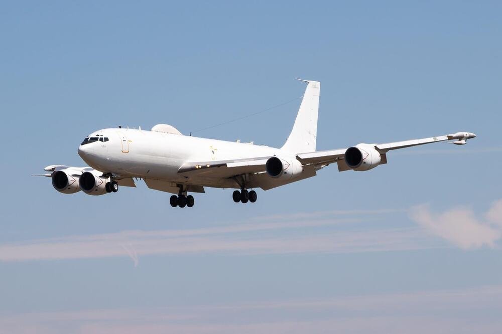 "LETEĆA PALATA" SA ZIDOVIMA OBLOŽENIM KRISTALIMA! Najskuplji avion na svetu sleteo blizu Srbije - ZNA SE ČIJI JE!