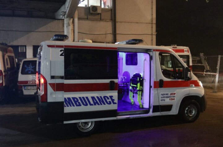 MASOVNO TROVANJE U FABRICI U VLASOTINCU! Radnice završile u bolnici, sumnja se da je OVO UZROK!