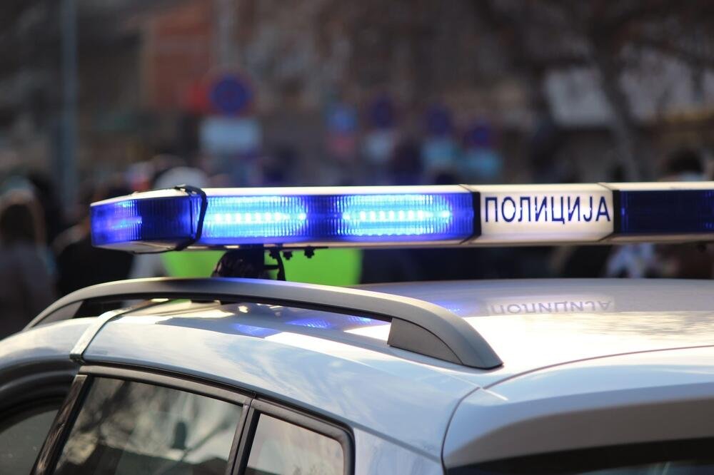 Maloletnik pretučen šipkom na Voždovcu!