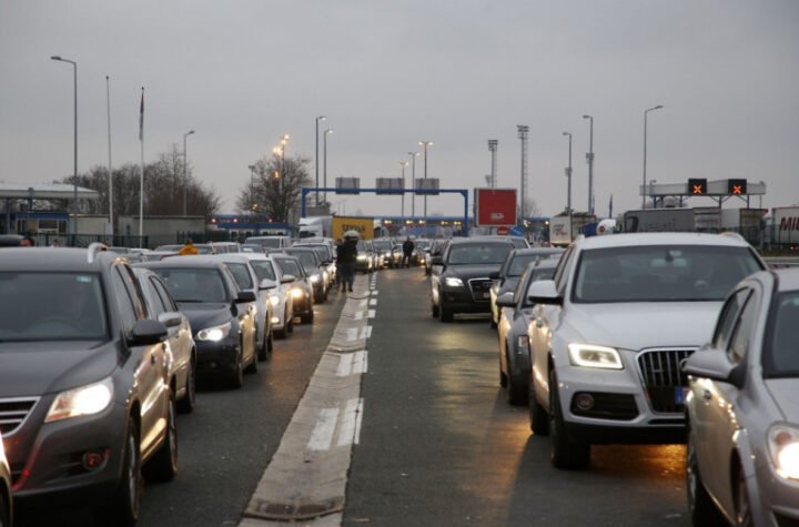 NA OVOM GRANIČNOM PRELAZU SE ČEKA 8 SATI! Potpuni kolaps!