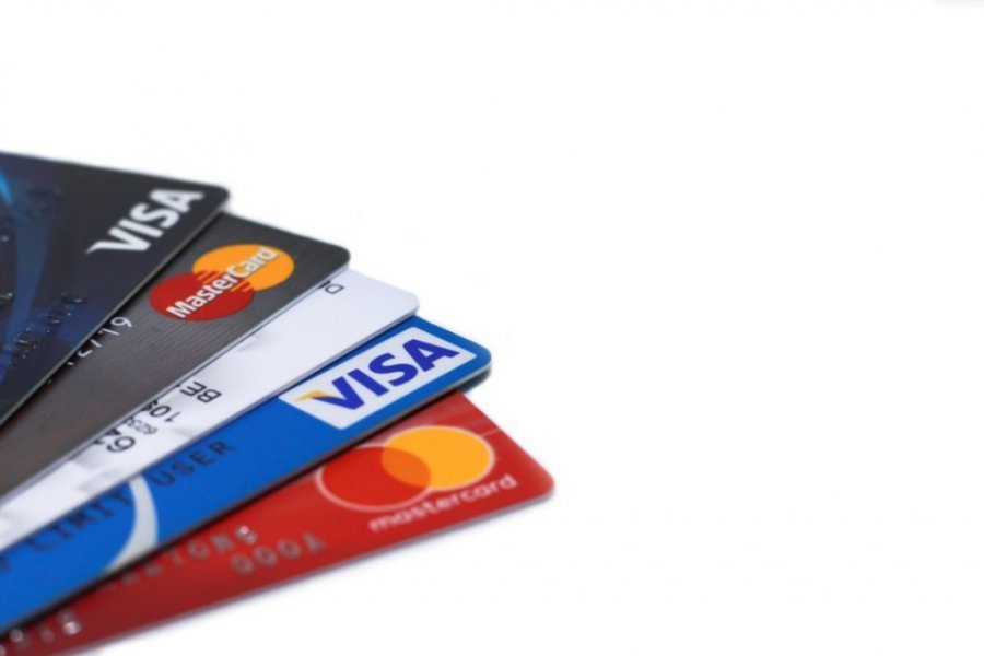 NOĆNA MORA SVIH SRBA - HITNO UPOZORENJE: Kartice nestale, gotovina nula! Spas stiže u koverti od 1.500 evra!