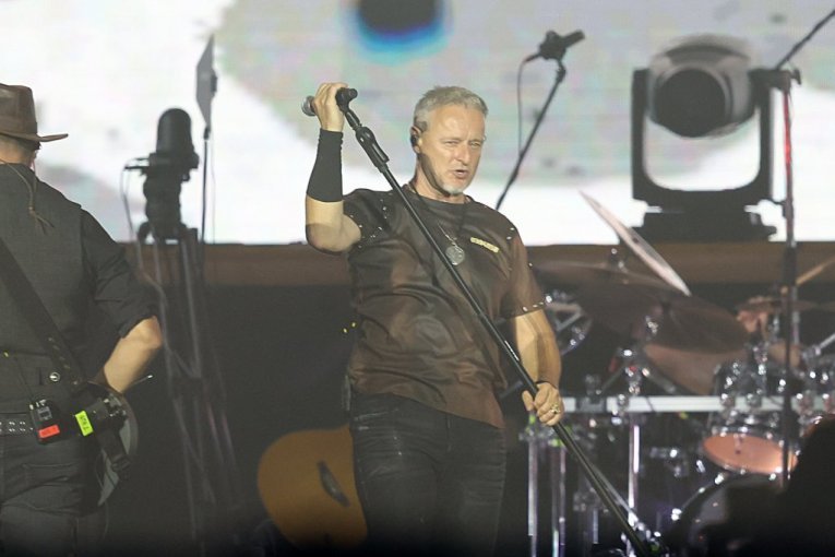 NOVI SKANDAL NA TOMPSONOVOM KONCERTU! Ustaški poklič "Za dom spremni" prvi put nakon što ga je Zagreb zabranio!