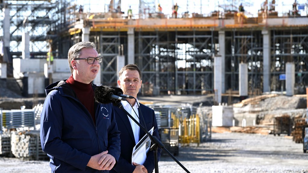 Ne borim se ni za čiju ljubav! Predsednik Vučić poslao JASNU PORUKU: Borim se za poštovanje, za rast i napredak