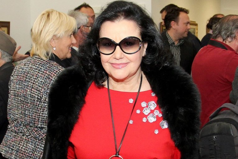 OVAKO JE NASTALA ČUVENA PESMA "TOPOLSKA 18"! Inspirisala je ženu Siniše Pavića, a Snežana Savić joj dala čar!