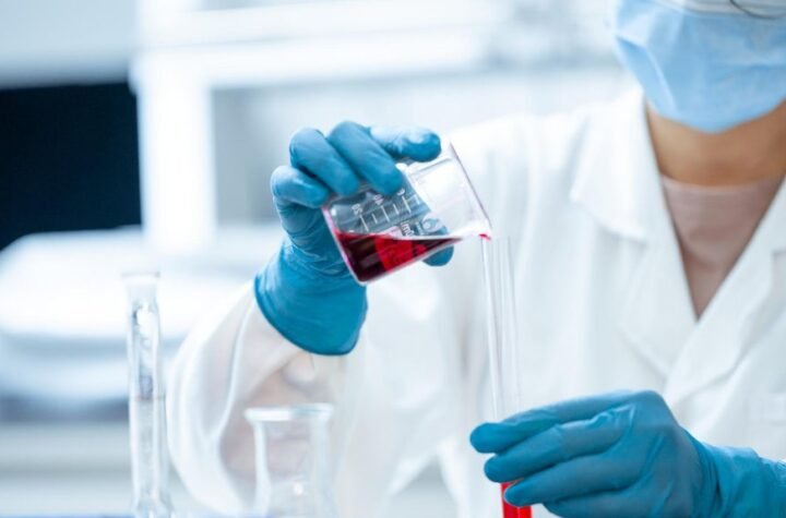 PROGLAŠENA EPIDEMIJA SMRTONOSNOG VIRUSA, OVO SU SIMPTOMI! Hitna reakcija SZO izazvala zabrinutost