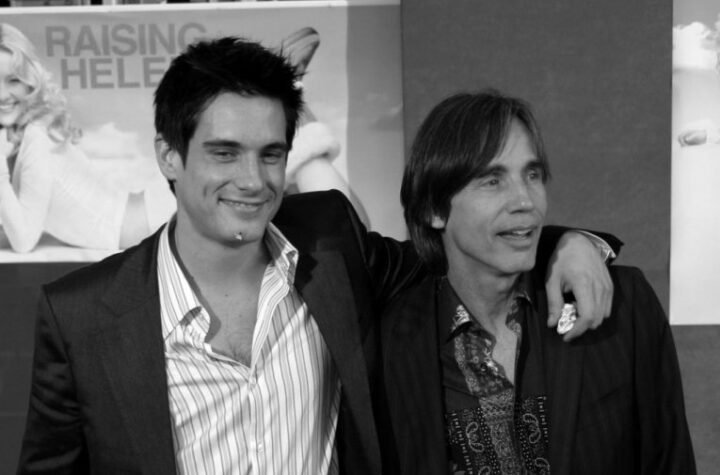 PRONAĐEN MRTAV POZNATI GLUMAC! Njegov otac objavio stravične informacije!