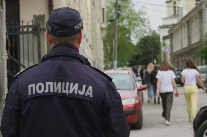 Preteća poruka upućena školi na Novom Beogradu: Svi evakuisani