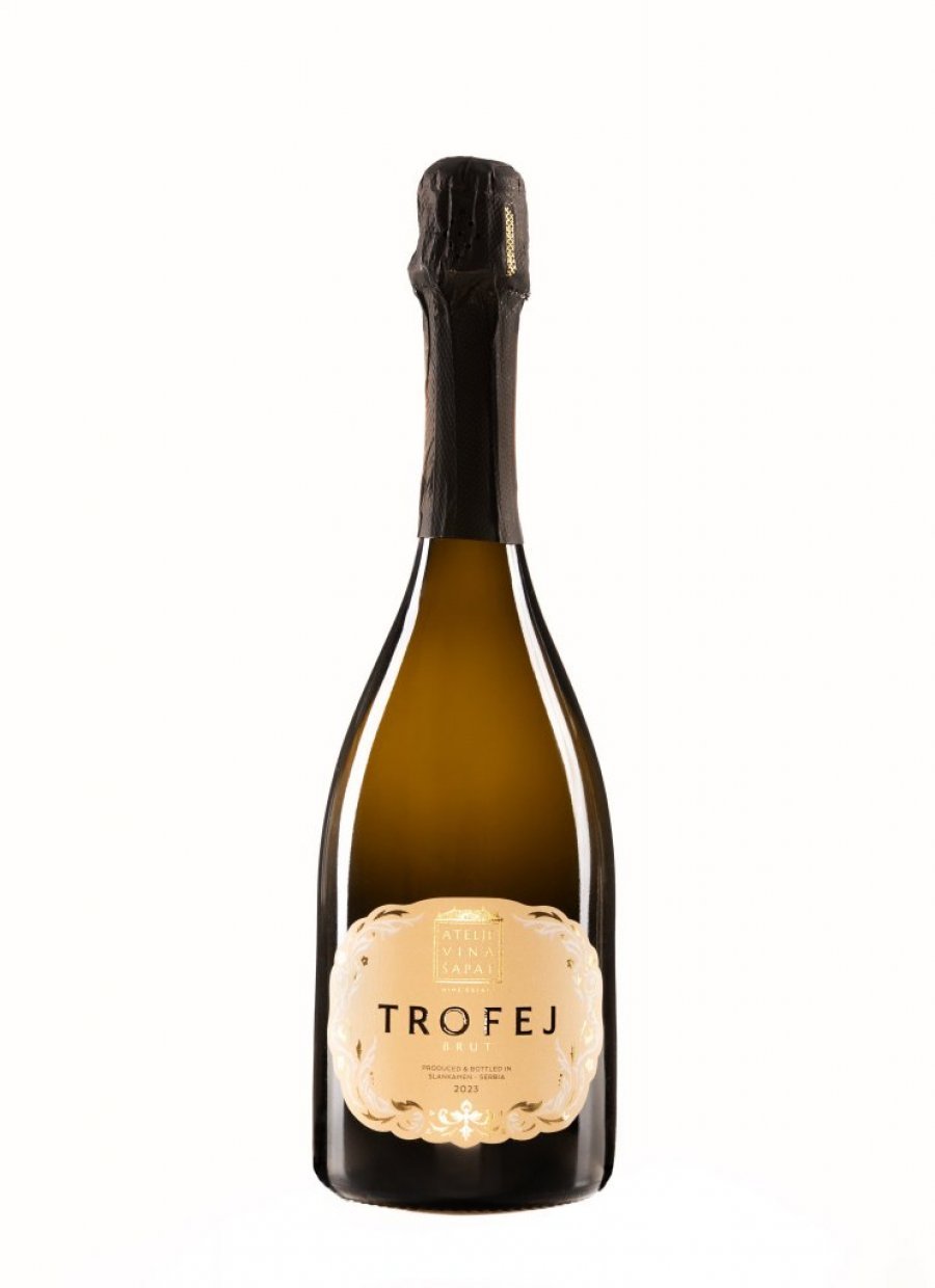 RENOMIRANA VINSKA KUĆA  IZ NOVOG SLANKAMENA NA SAJMU WINE VISION PROMOVISAĆE NOVU VINSKU ETIKETU: Novi "trofej" Ateljea vina "Šapat"!