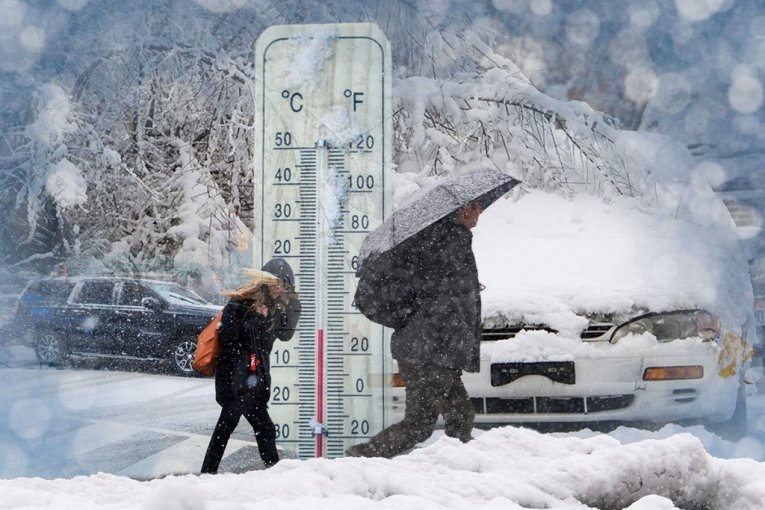 U BEOGRADU POČEO SNEG! Beli se u još nekoliko gradova, temperatura oko NULE!