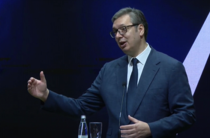 "U SRBIJI LJUDI ŽIVE BOLJE, PIJU DOBRA VINA I ŽELE DA DOĐU OVDE!" Vučić otvorio Vinsku viziju Otvorenog Balkana!