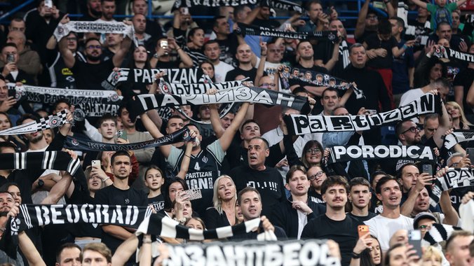 (UŽIVO) OLIMPIJAKOS - PARTIZAN: Crno-beli stigli do najveće prednosti