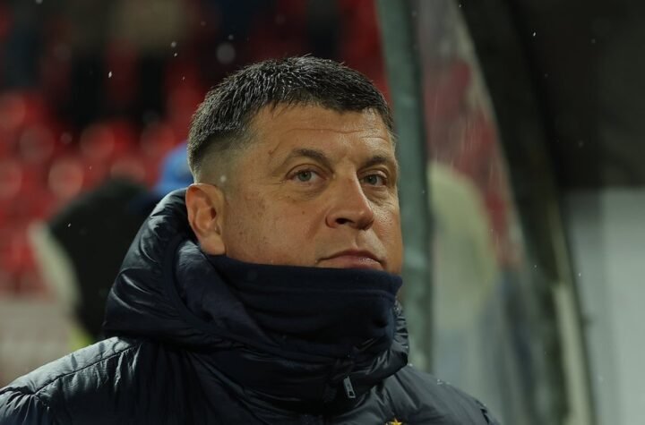 VLADAN MILOJEVIĆ SE OGLASIO PRED MEČ SA JAVOROM: Navijači, sada ste Zvezdi potrebni više nego ikada!