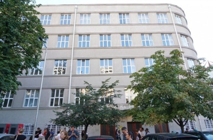 Većina učenika Pete beogradske gimnazije glasala za prekid blokade