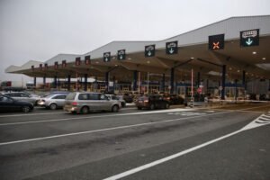 ZADRŽAVANJE NA JEDNOM GRANIČNOM PRELAZU! Dva sata čekanja!