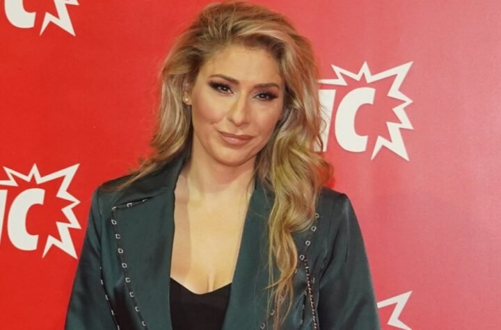 1.600 EVRA ZARAĐUJE PO DANU! SRBIJA ZANEMELA OD ŠOKA! Da li je ona najplaćenija voditeljka u istoriji RTS?