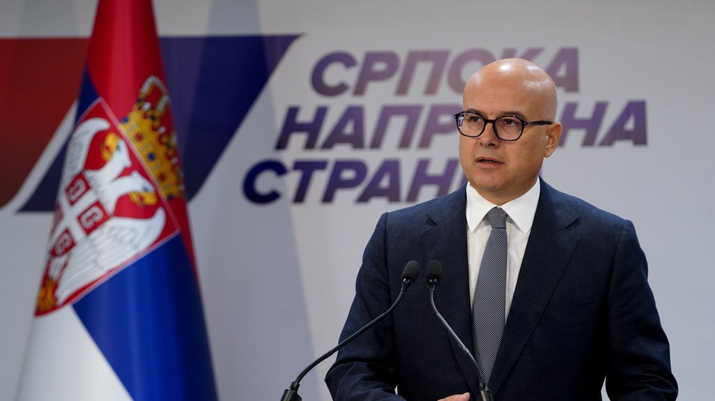 VUČEVIĆ ČESTITAO BOŽIĆ SVIM VERNICIMA KOJI SLAVE PO GREGORIJANSKOM KALENDARU: 'Neka radost Hristovog rođenja donese mir, nadu i blagostanje u vaše dom