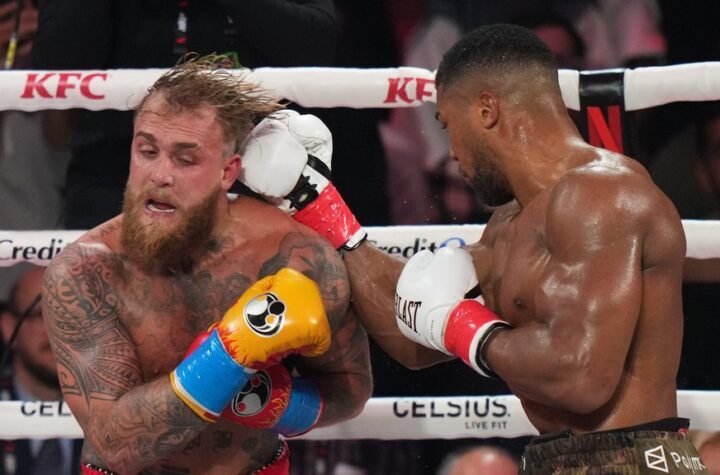 'MISLIM DA MI JE VILICA SLOMLJENA' Džošua brutalno nokautirao Pola u bokserskom spektaklu u Majamiju! Meč pratilo više od 300 miliona ljudi!