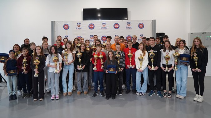 Aleksandra Krunić uručila pehare i priznanja Teniskog saveza Beograda za najbolje u 2025. godini