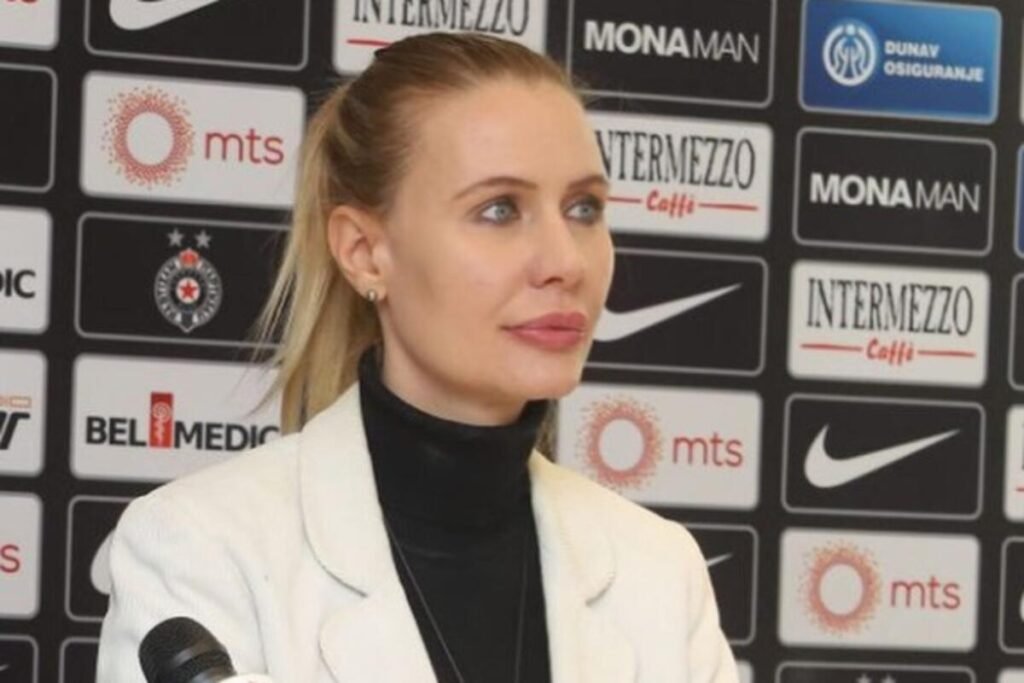 BILJANA OBRADOVIĆ PO PRVI PUT OTKRILA KAKVE INTIMNE PONUDE DOBIJA! Muškarci joj se jave i zahtevaju OVO