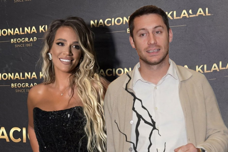 BIVŠI MUŽ MARIJE MIKIĆ UHVAĆEN NA DELU! Usnimljen s misterioznom lepoticom!