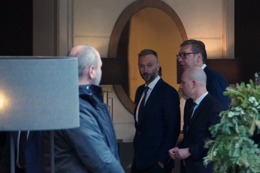 "ĆUTAO SAM GODINU DANA DA NE PLANE REGION": Predsednik Vučić izneo NIKAD JASNIJE poruke EU, regionu i opoziciji!