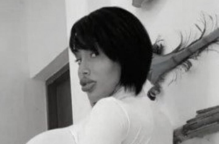 DENIZ SMRTNO STRADALA PADOM SA DEVETOG SPRATA? Beživotno telo silikonske lepotice PRONAŠLO OSOBLJE HOTELA!