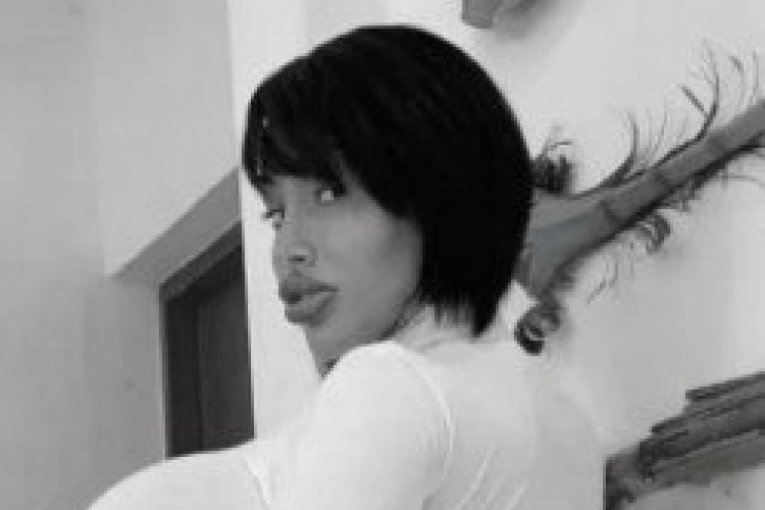 DENIZ SMRTNO STRADALA PADOM SA DEVETOG SPRATA? Beživotno telo silikonske lepotice PRONAŠLO OSOBLJE HOTELA!