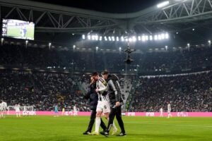 Dušan Vlahović se uz Gokua oglasio posle operacije (Foto)