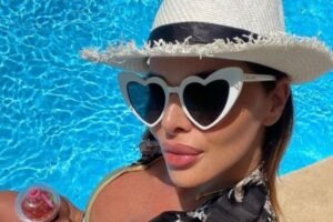 FOTOGRAFIJA GOLE SONJE VUKSANOVIĆ OBIŠLA INTERNET: Ovo gledate na sopstvenu odgovornost, materijal se deli munjevitom brzinom!