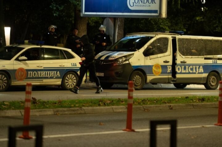 HAPŠENJE NA AERODROMU U TIVTU! Pao Čeh za kojim je tragao Interpol!