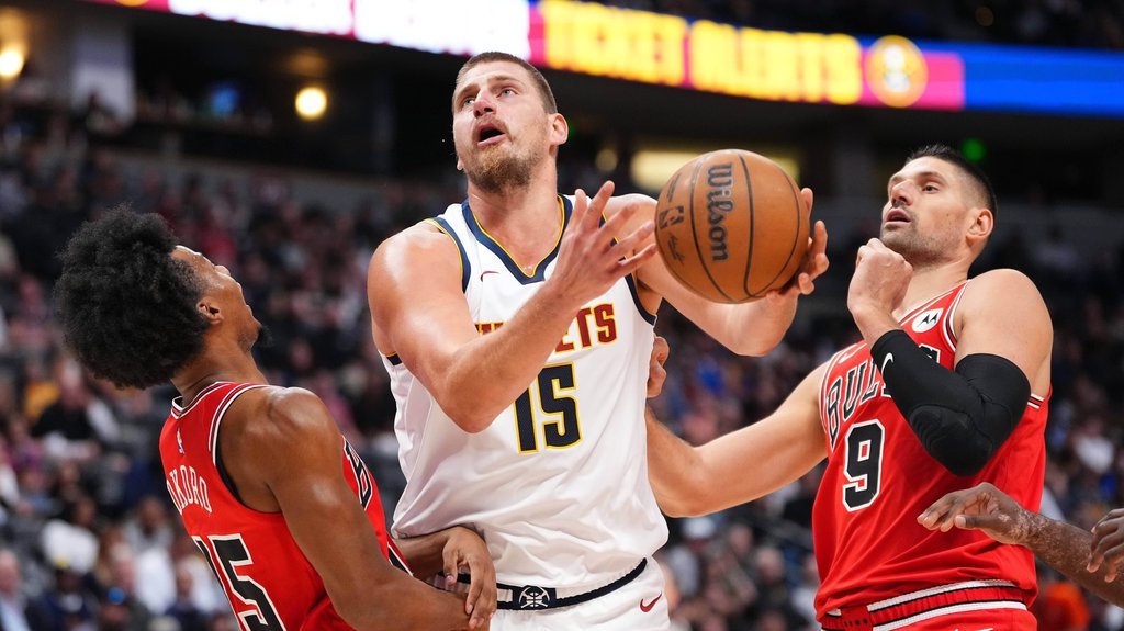 HOROR ZA RIVALE – Jokić razbija rekorde, konkurencija se raspada! Evo ko mu diše za vratom...