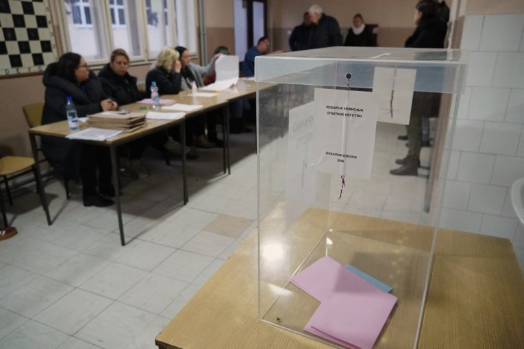 JOŠ UBEDLJIVIJA POBEDA NAPREDNJAKA! Poznati rezultati ponovljenih izbora u Junkovcu - SNS 20% više, blokaderi 10% manje!