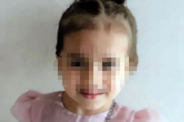 MAJKA JE TRAŽILA PO KUĆI A ONDA JE USLEDIO KRIK KOJI LEDI KRV! Devojčica se udavila u kanti vode dok je žena obavljala poslove u drugoj sobi!