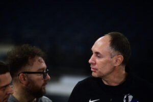 Mirko Ocokoljić odredio 12 igrača za debi protiv Bajerna!