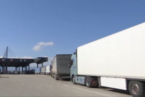 NA OVOM GRANIČNOM PRELAZU SE ČEKA ČAK OSAM SATI! Evo kakvo je stanje na granicama od jutros!