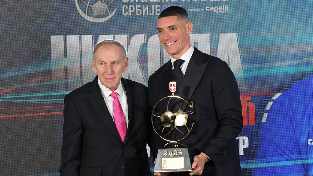 NIKOLA MILENKOVIĆ DOBITNIK ZLATNE LOPTE: Sve bih menjao za veći uspeh u dresu Srbije